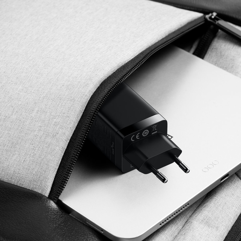 GaN3 Pro greitas universalus GaN įkroviklis 2x USB-C USB + 1m USB-C laidas