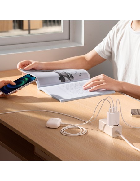 Kompaktiškas 3x USB 17W sieninis įkroviklis, baltas
 
Kompaktiškas 3x USB 17W sieninis įkroviklis, baltas
