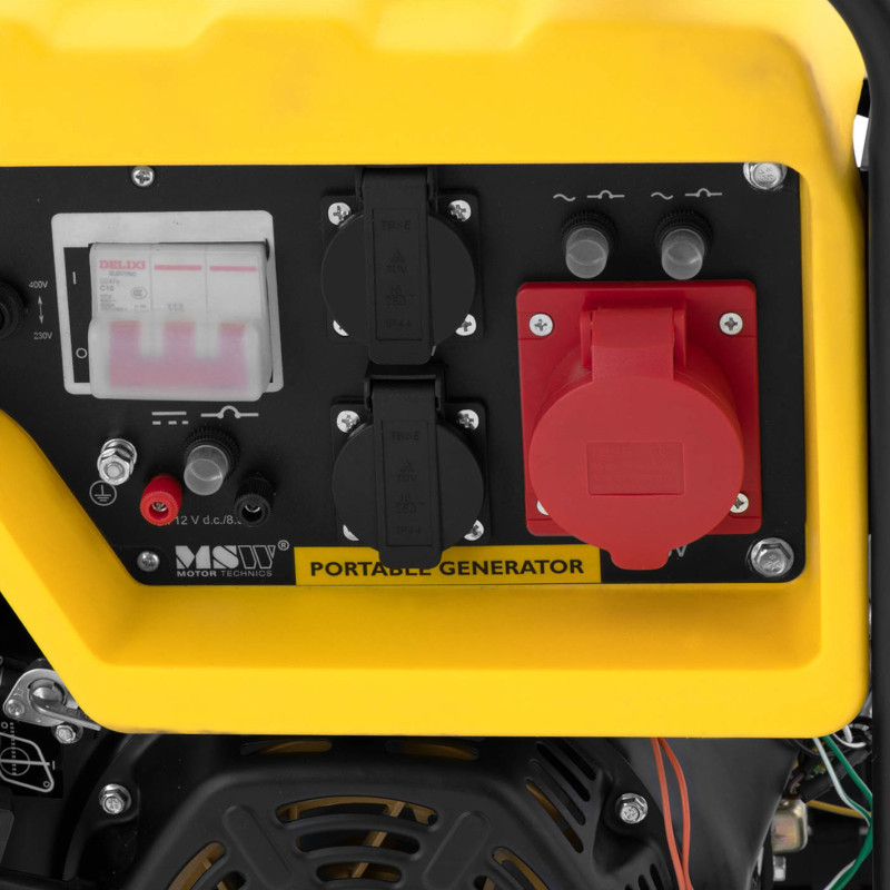 Mobilus generatorius su starteriu AC 230-400V / DC 12V 5500W
