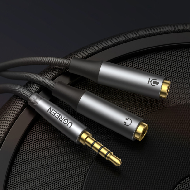 AUX kabelio skirstytuvas 3,5 mm kištukas ausinėms ir mikrofono įdėklas 20 cm juodas
