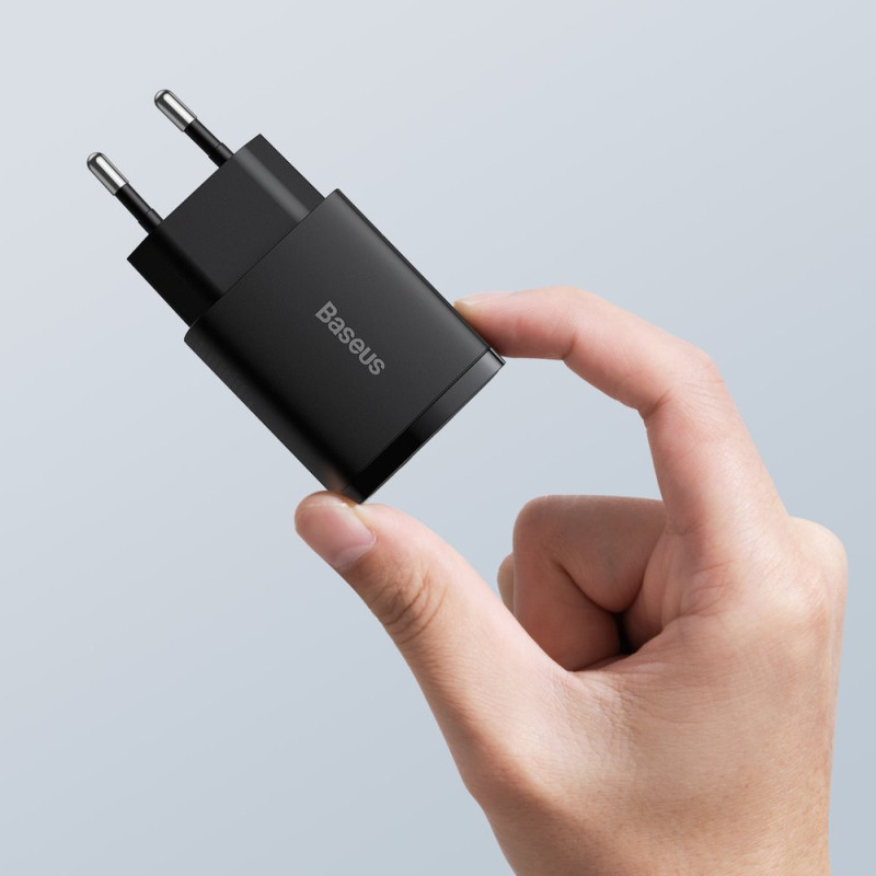 Kompaktiškas USB greitas įkroviklis USB-C 20W 3A PD QC 3.0 juodas