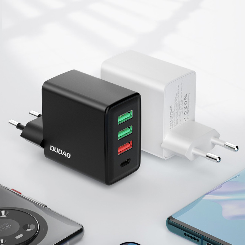
Greitas sieninis įkroviklis 3x USB + 1x USB-C 20W PD QC 3.0 black
