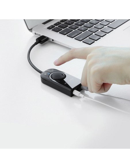 Išorinės garso plokštės adapteris USB - 3,5 mm mini lizdas su garsumo valdikliu 15cm juodas
 
Išorinės garso plokštės adapteris USB - 3,5 mm mini lizdas su garsumo valdikliu 15cm juodas
