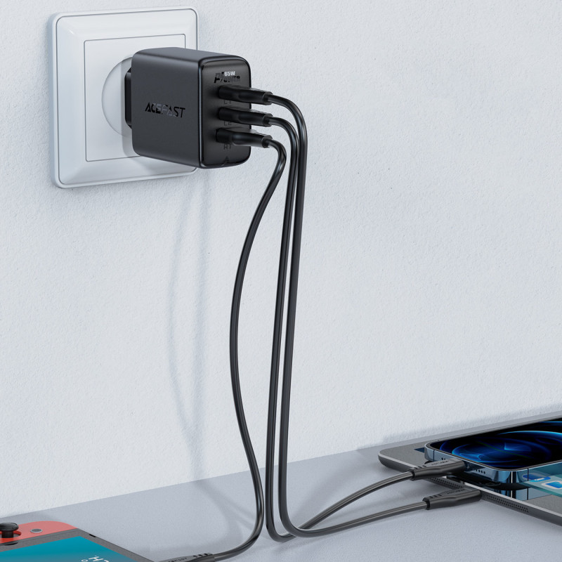 2in1 Sieninis įkroviklis 2x USB-C USB 65W + juodas USB-C laidas