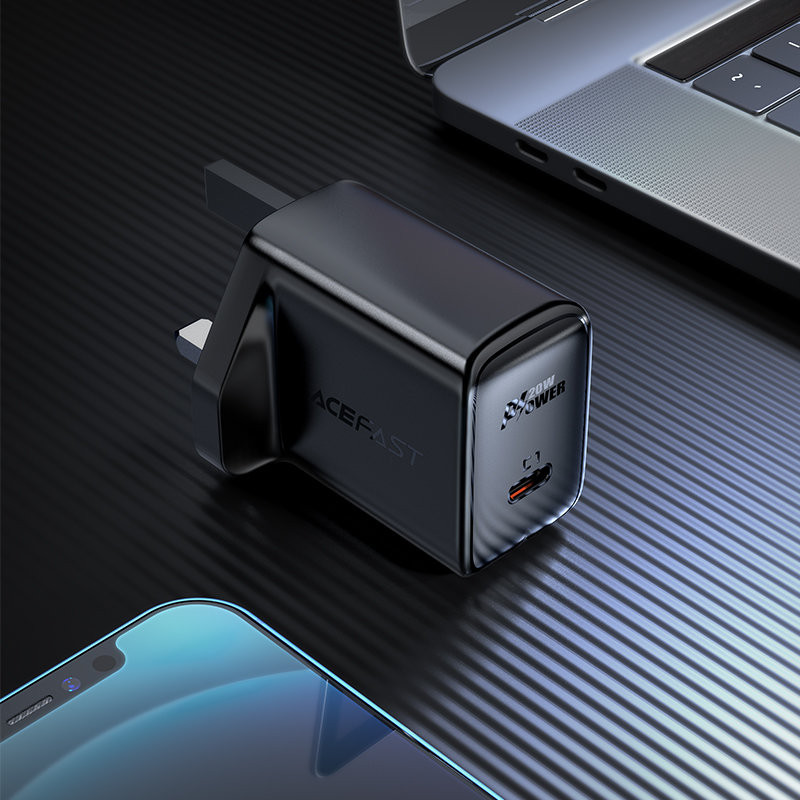Angliškas maitinimo įkroviklis USB-C 20W PPS PD QC 3.0 AFC FCP UK kištukas juodas