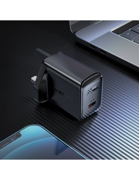 Angliškas maitinimo įkroviklis USB-C 20W PPS PD QC 3.0 AFC FCP UK kištukas juodas
 
Angliškas maitinimo įkroviklis USB-C 20W PPS PD QC 3.0 AFC FCP UK kištukas juodas