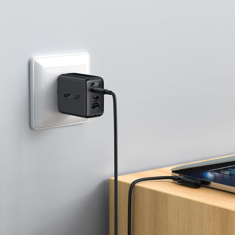 Pintas kampinis kabelis USB-C 100W 20V 5A 2m juodas