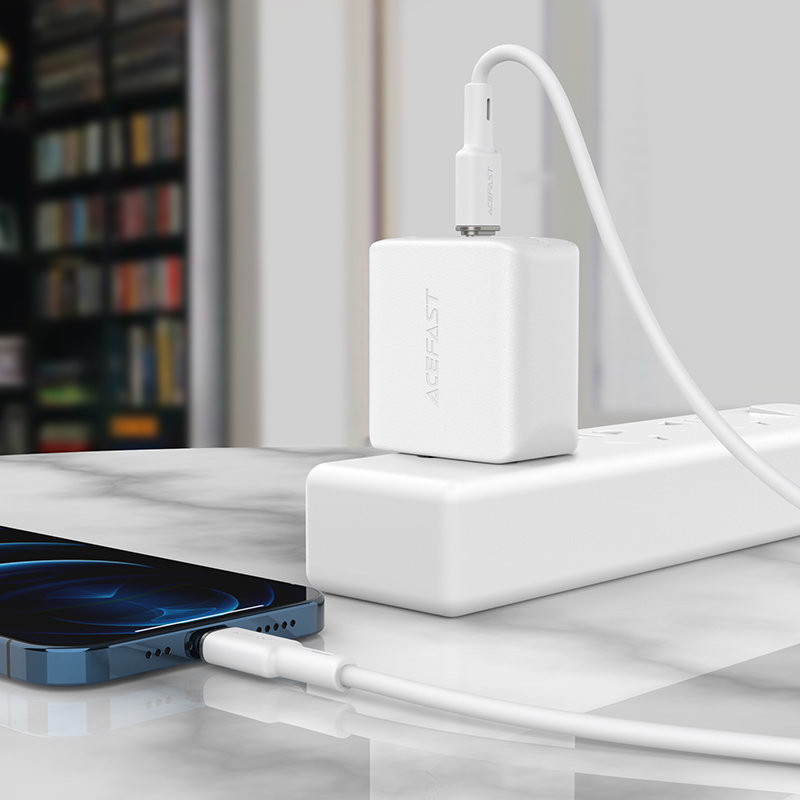 Kabelis iPhone MFI USB-C - Lightning 30W 3A 1,2m baltas