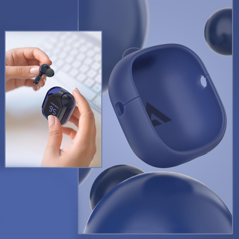 Į ausis įdedamos TWS Bluetooth belaidės ausinės, mėlynos