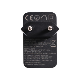 
GaN 67W sieninis įkroviklis 2x USB 2x USB-C + USB-C laidas 1,2 m juodas
