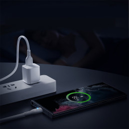 
Kabelis su LED indikatoriumi USB - USB-C 3A 1,2m baltas
