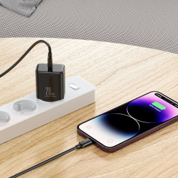 
USB-C 20W PD tinklo įkroviklis su laidu iPhone Lightning, juodas
