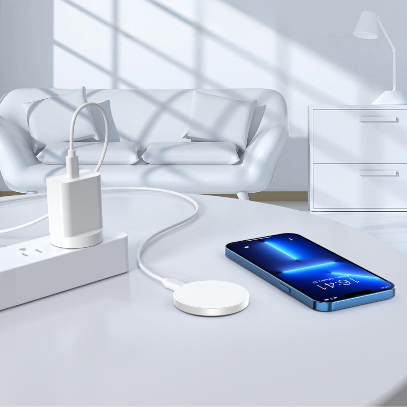 Indukcinis įkroviklis iPhone MagSafe su 15W laikikliu, baltas