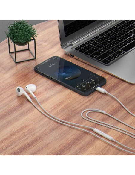 
Į ausis įdedamos laidinės ausinės su 3,5 mm mini jack jungtimi, baltos spalvos
