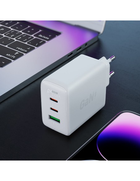 
GaN greitas įkroviklis 2x USB-C USB-A PPS PD QC4+ 65W juodas
