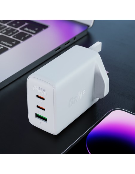 
Maitinimo įkroviklis Angliškas kištukas UK GaN 65W 1x USB 2x USB-C PD juodas
