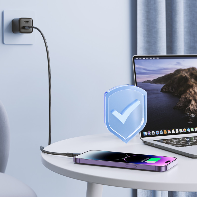 Kabelis iPhone Surpass Series USB - Lightning 2.4A 2m juodas