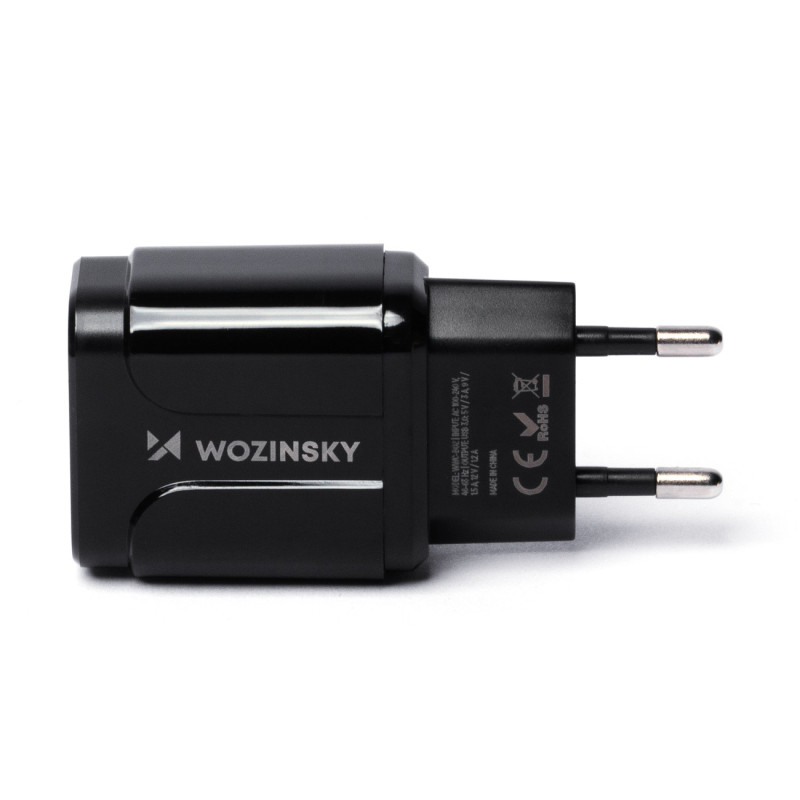 USB 3.0 sieninis įkroviklis juodas