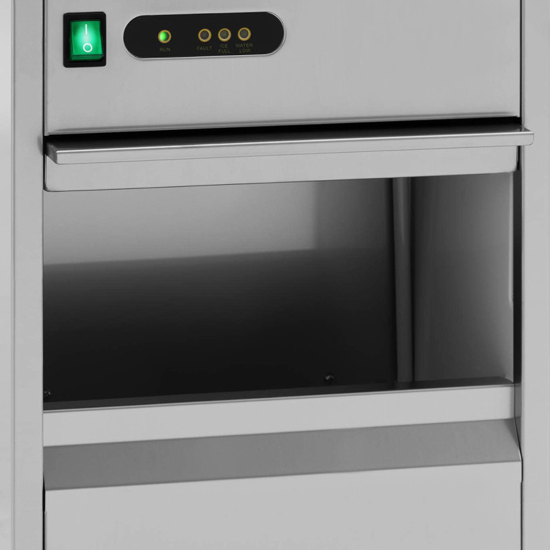 Profesionalus ledo aparatas 25 kg / diena 200 W