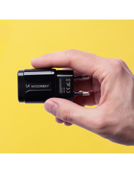 USB 3.0 sieninis įkroviklis juodas