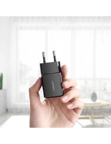 
Mažas USB 2.1A telefono pakrovėjas, juodas
