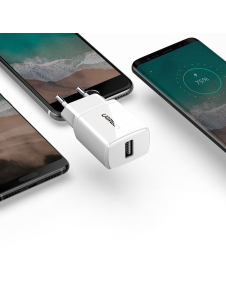 
Mažas USB 2.1A telefono pakrovėjas, juodas
