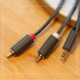 
Kabelio garso kabelis 3,5 mm mini lizdas - 2x RCA 1,5 m juodas
