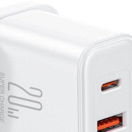 
Maitinimo įkroviklis su anglišku kištuku JK FlashSeries USB-A USB-C 20W balta
