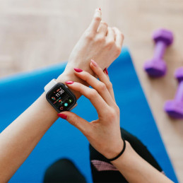
Apsauginis dėklas Apple Watch 7 / 8 45 mm Thin Fit juodas
