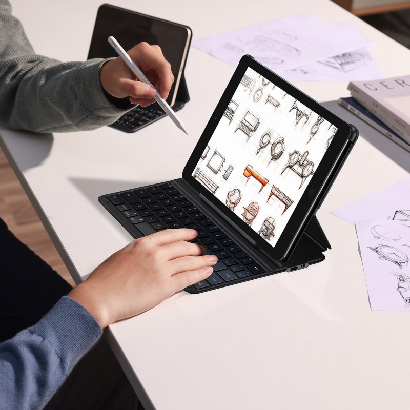 Dėklas su klaviatūra, skirtas iPad 10.2& 39 & 39 2019-2021 + USB-C laidas Brilliance Series juodas