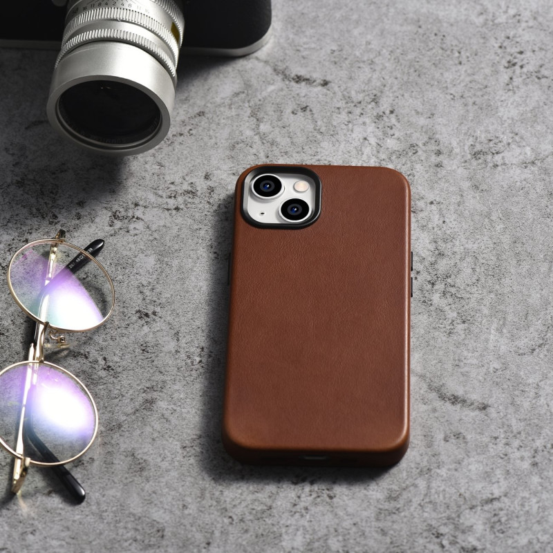 iPhone 14 magnetinis odinis dėklas su MagSafe Oil Wax Premium Leather Case rudos spalvos