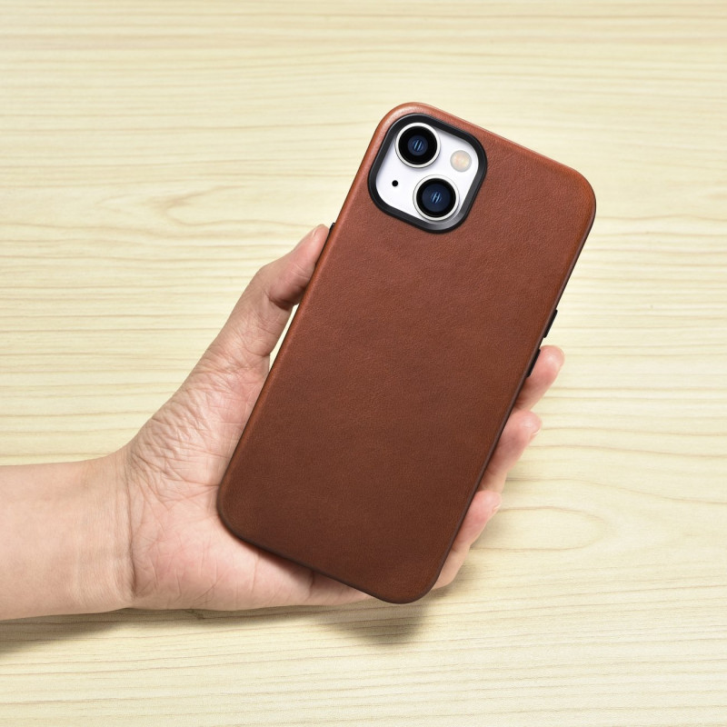 iPhone 14 magnetinis odinis dėklas su MagSafe Oil Wax Premium Leather Case rudos spalvos