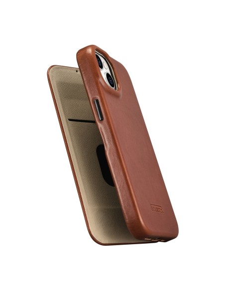 „iPhone 14 Plus“ magnetinis atverčiamas odinis dėklas „MagSafe CE Oil Wax Premium Leather Brown“.
 
„iPhone 14 Plus“ magnetinis atverčiamas odinis dėklas „MagSafe CE Oil Wax Premium Leather Brown“.