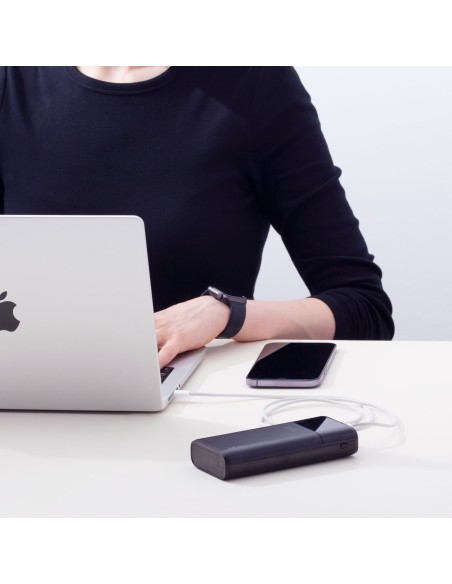 Powerbank 30000mAh Li-Po 4 x USB su LCD ekranu 2 A baltas