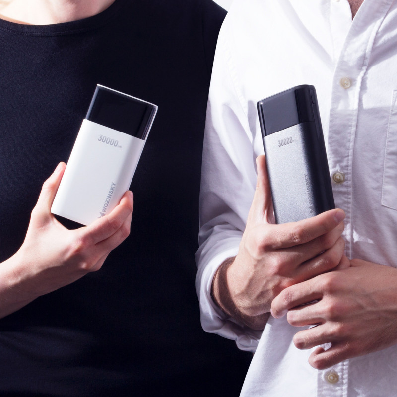 Powerbank 30000mAh Li-Po 4 x USB su LCD ekranu...