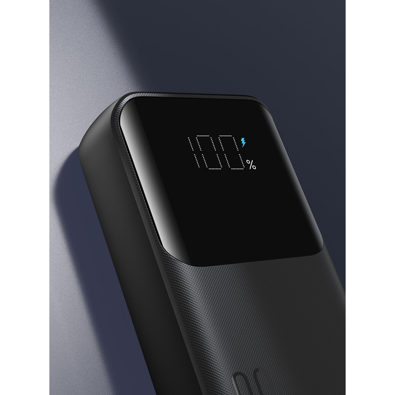 Powerbank 30W 10000mAh su integruotais iPhone Lightning ir USB-C laidais, juodas