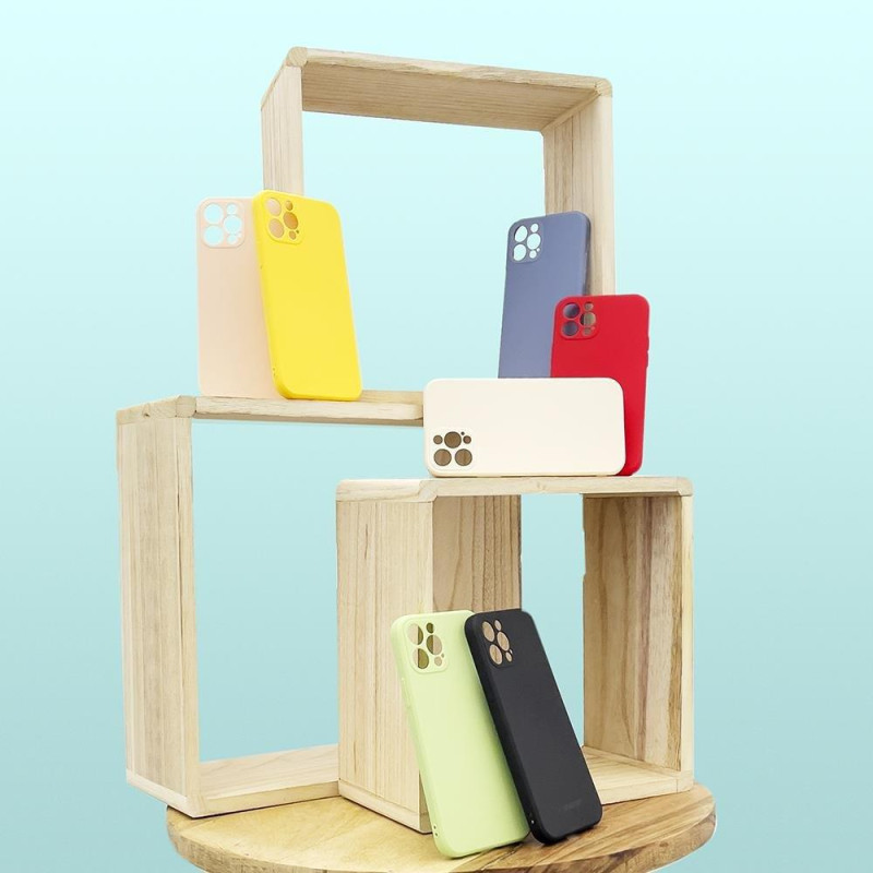 Silikoninis lankstus patvarus dėklas iPhone 13 mini Color Case raudonas