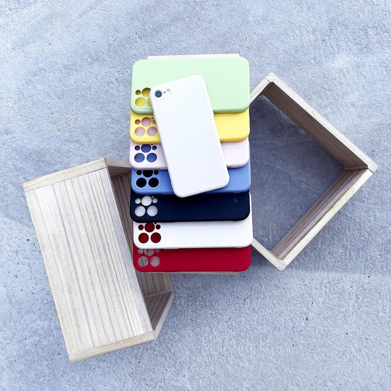 Silikoninis lankstus patvarus dėklas iPhone 13 mini Color Case raudonas