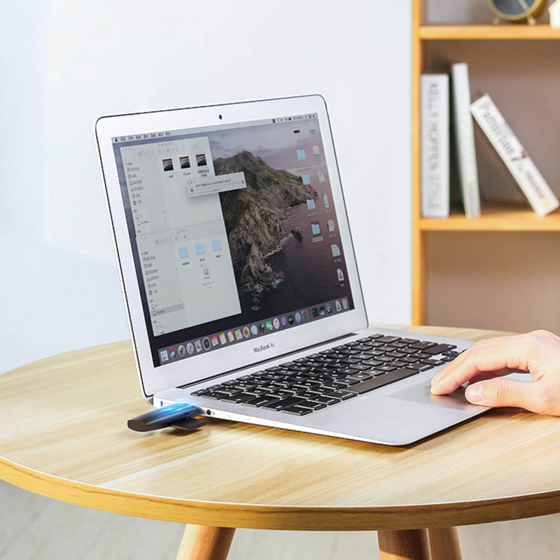 Adapteris 2 USB-A ir USB-C kištukai, SD ir micro SD kortelių skaitytuvas, juodas