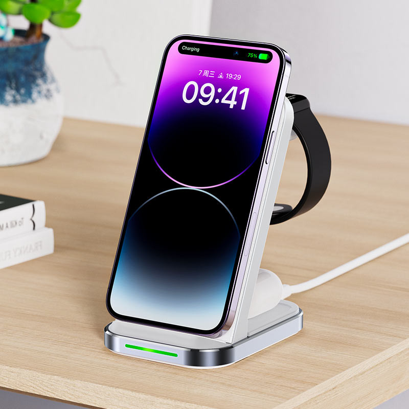 3in1 belaidžio įkrovimo stotelė telefonui, ausinėms, išmaniesiems laikrodžiams, balta