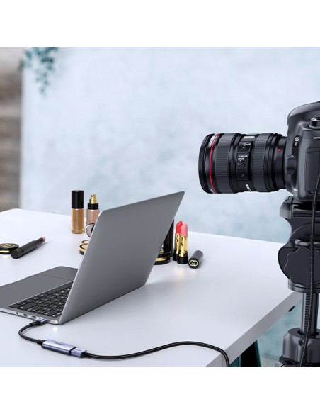Micro HDMI – HDMI 2.1 8K adapterio laidas, 2m, pilkas
 
Micro HDMI – HDMI 2.1 8K adapterio laidas, 2m, pilkas
