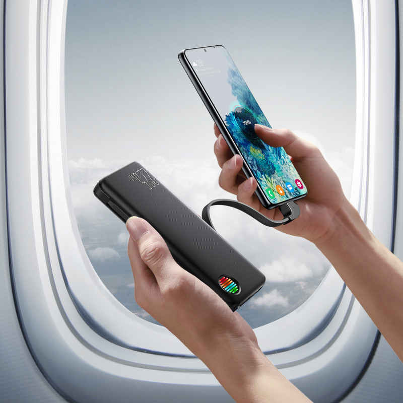 Powerbank su žibintuvėliu 22,5W 10000mAh ir įmontuotais USB-C ir Lightning laidais, juoda