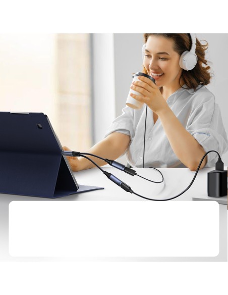 
2in1 Adapteris, įkroviklis + ausinės USB-C iki 2x USB-C juodos spalvos
