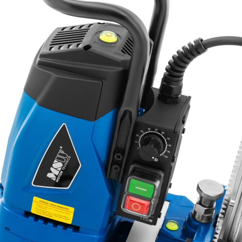 Vertikalus deimantinis gręžimo įrenginys betoniniam akmeniui su trikoju 730 aps./ min. 3600 W