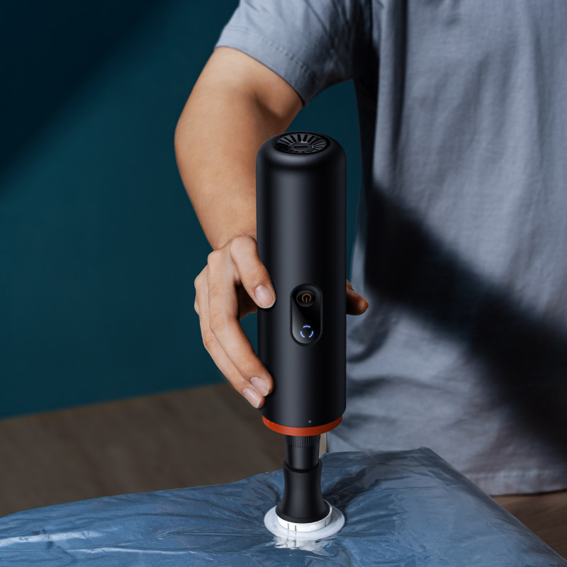 Baseus A5 USB-C 130W automobilinis dulkių siurblys su apšvietimu, juodas