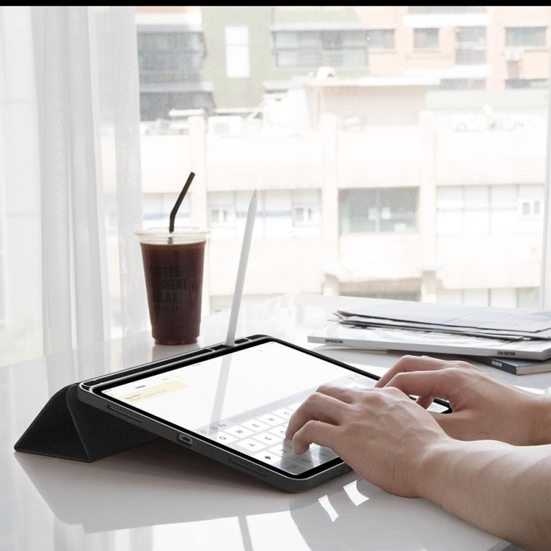 Spigen Urban Fit dėklas iPad Pro 11& 39 & 39 2020 / 2021 / 2022 - juodas