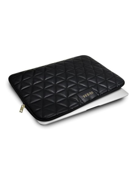 Guess Dygsniuotas dangtelis 13" nešiojamam kompiuteriui - juodas Guess Dygsniuotas dangtelis 13" nešiojamam kompiuteriui - juodas