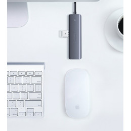 Ugreen USB Type C HUB skirstytuvas – 4x USB 3.2 Gen 1 su USB-C maitinimo prievadu pilka spalva (CM219 70336)